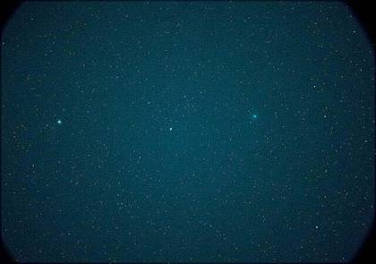 M13球状星団と池谷・張彗星の写真