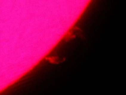 太陽のプロミネンスの写真
